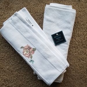 2 hand towels for $5